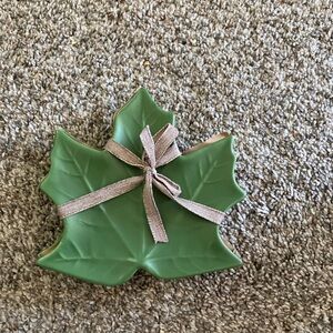 2 qty IQ Accessories Green Ceramic Leaf Spoon Rest Fall Autumn Trinket Candy